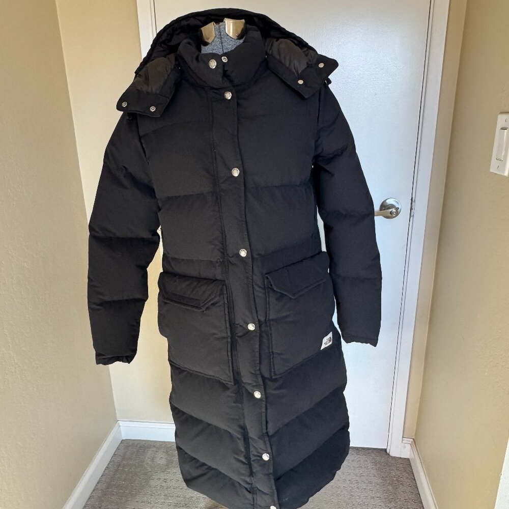 North Face Women’s Sierra Long Down Hooded Parka - M